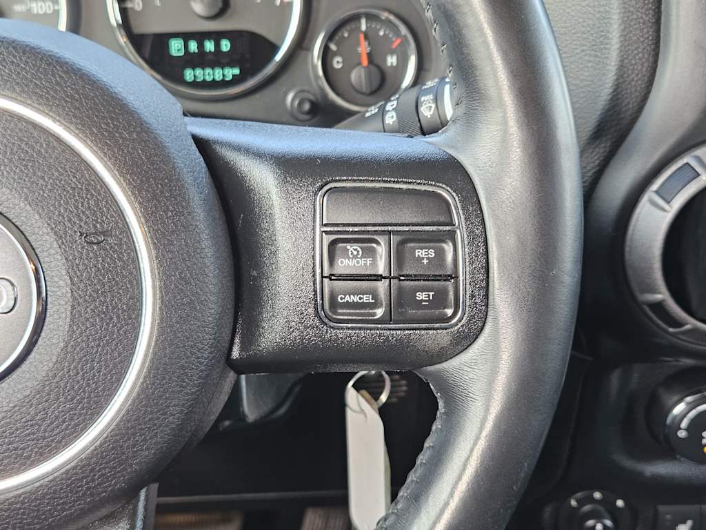 Thumbnail: 2017 Jeep Wrangler - 31