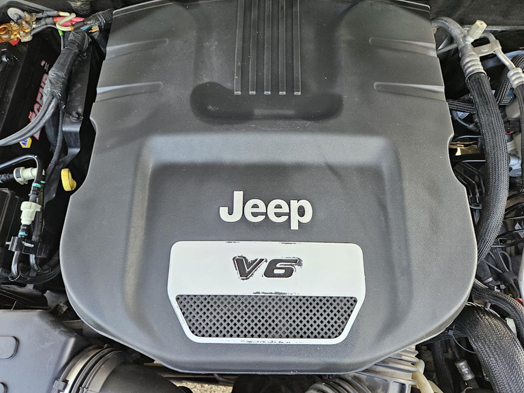 Thumbnail: 2017 Jeep Wrangler - 7