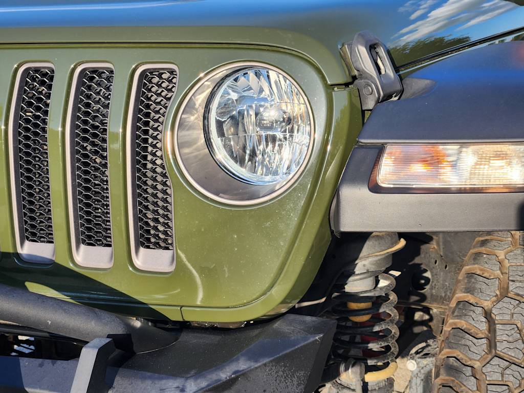 Thumbnail: 2022 Jeep Wrangler - 16