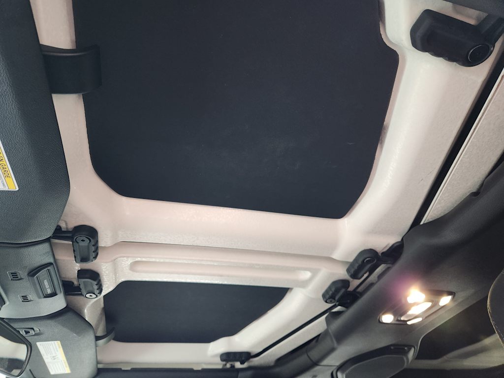 Thumbnail: 2021 Jeep Wrangler - 30