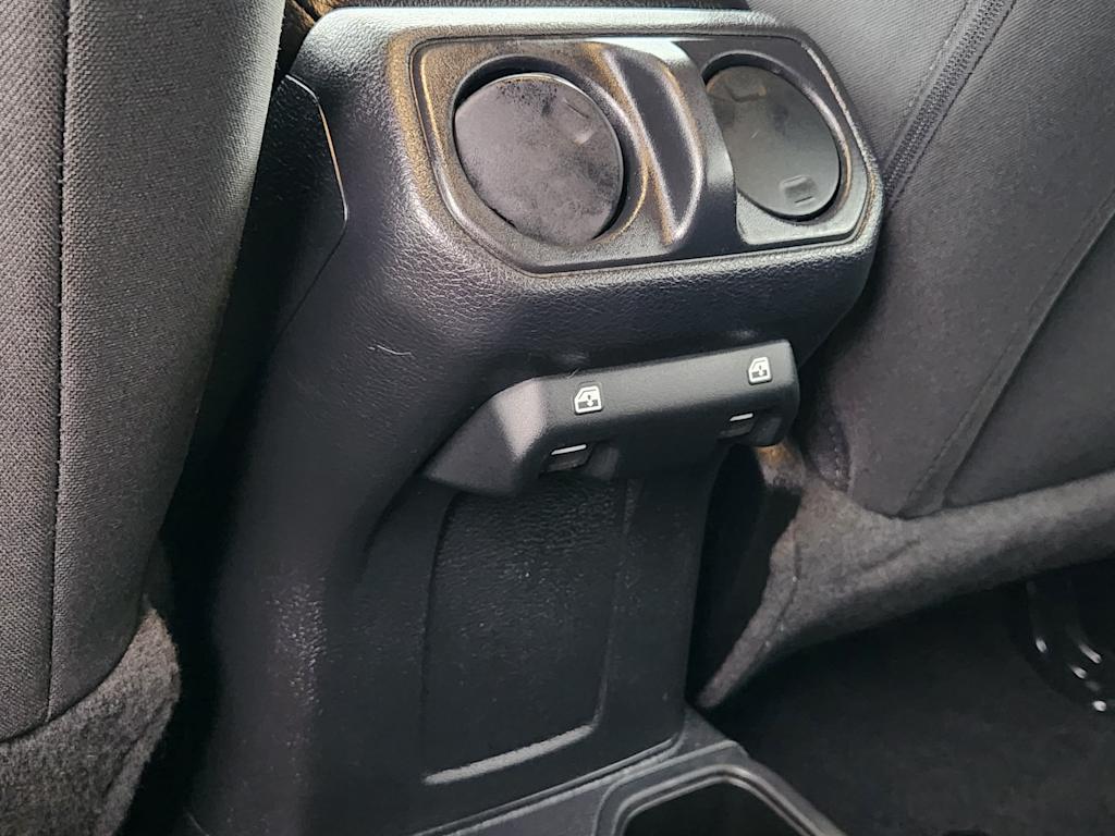 Thumbnail: 2021 Jeep Wrangler - 33