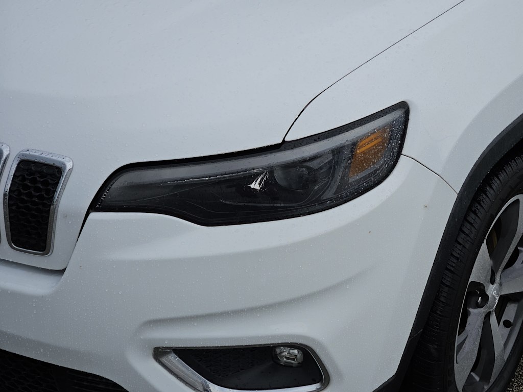 Thumbnail: 2019 Jeep Cherokee - 21
