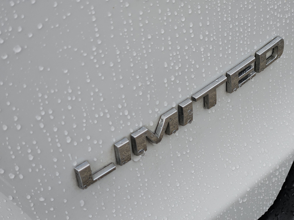 Thumbnail: 2019 Jeep Cherokee - 23