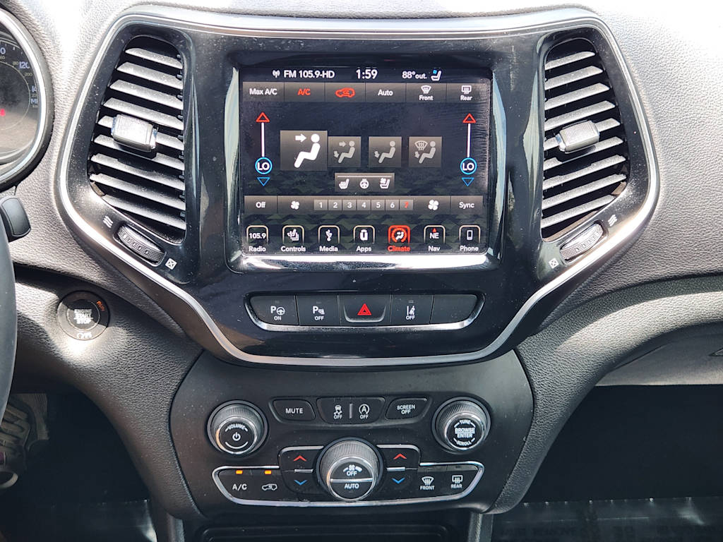 Thumbnail: 2019 Jeep Cherokee - 13
