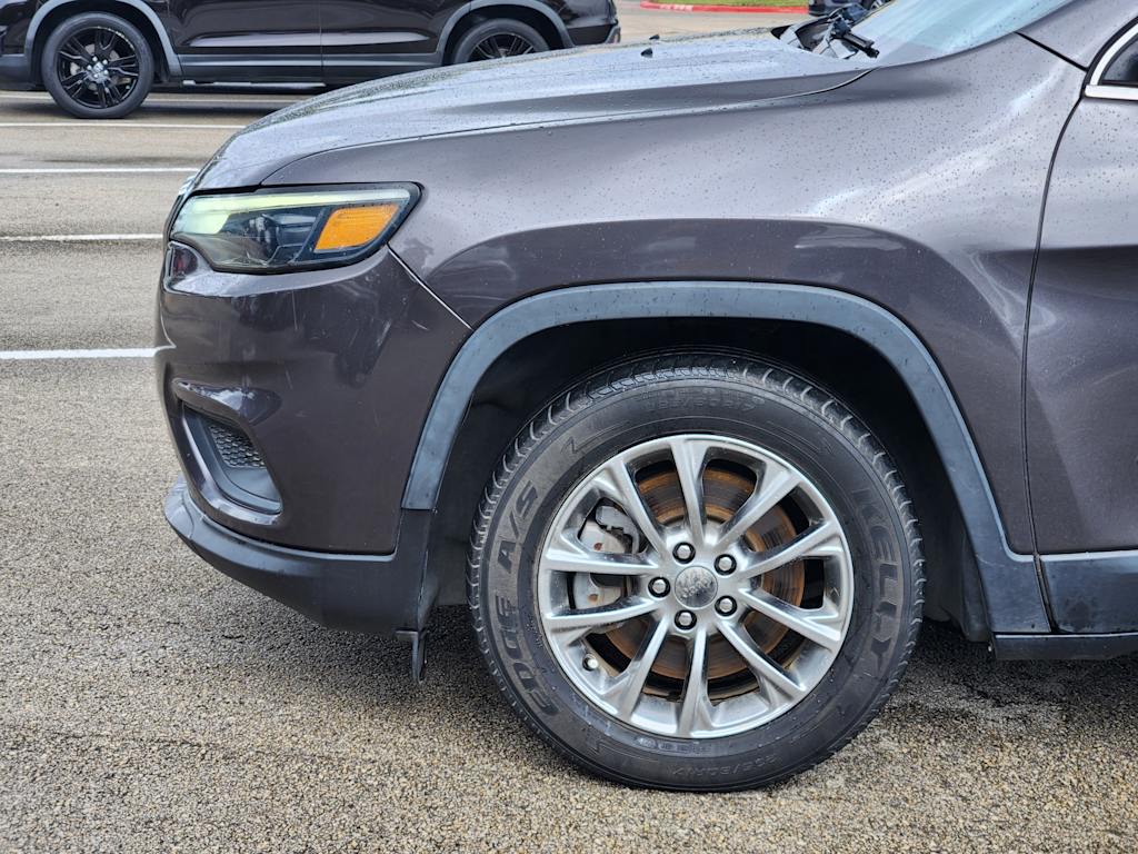 Thumbnail: 2019 Jeep Cherokee - 6