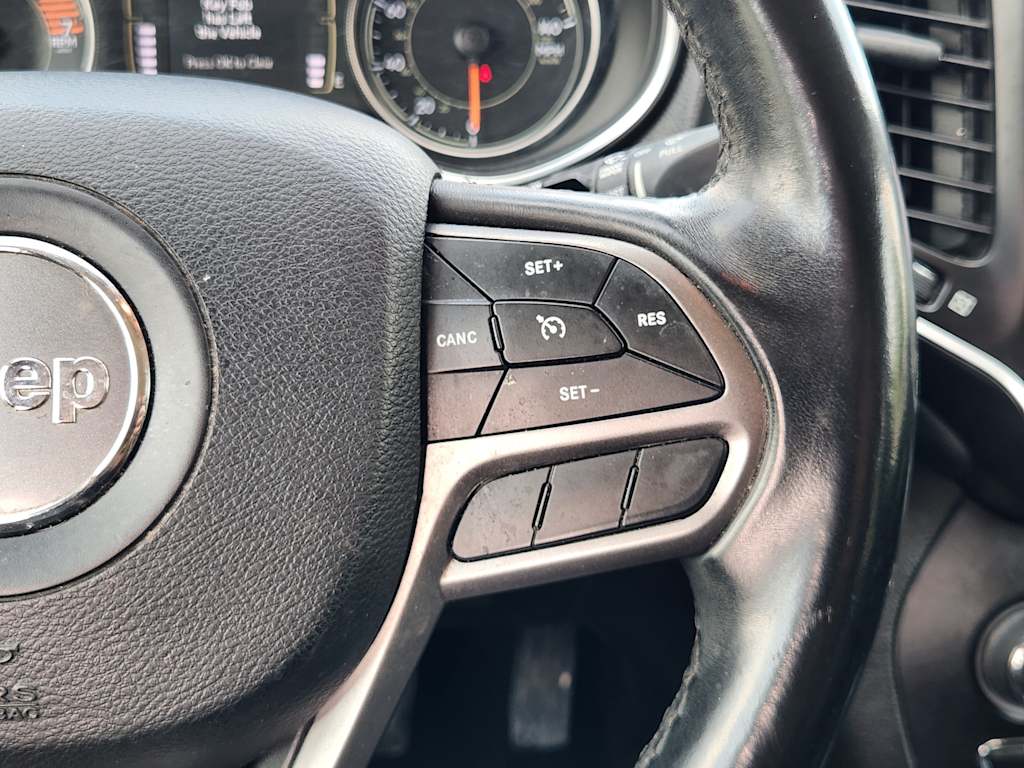 Thumbnail: 2019 Jeep Cherokee - 28