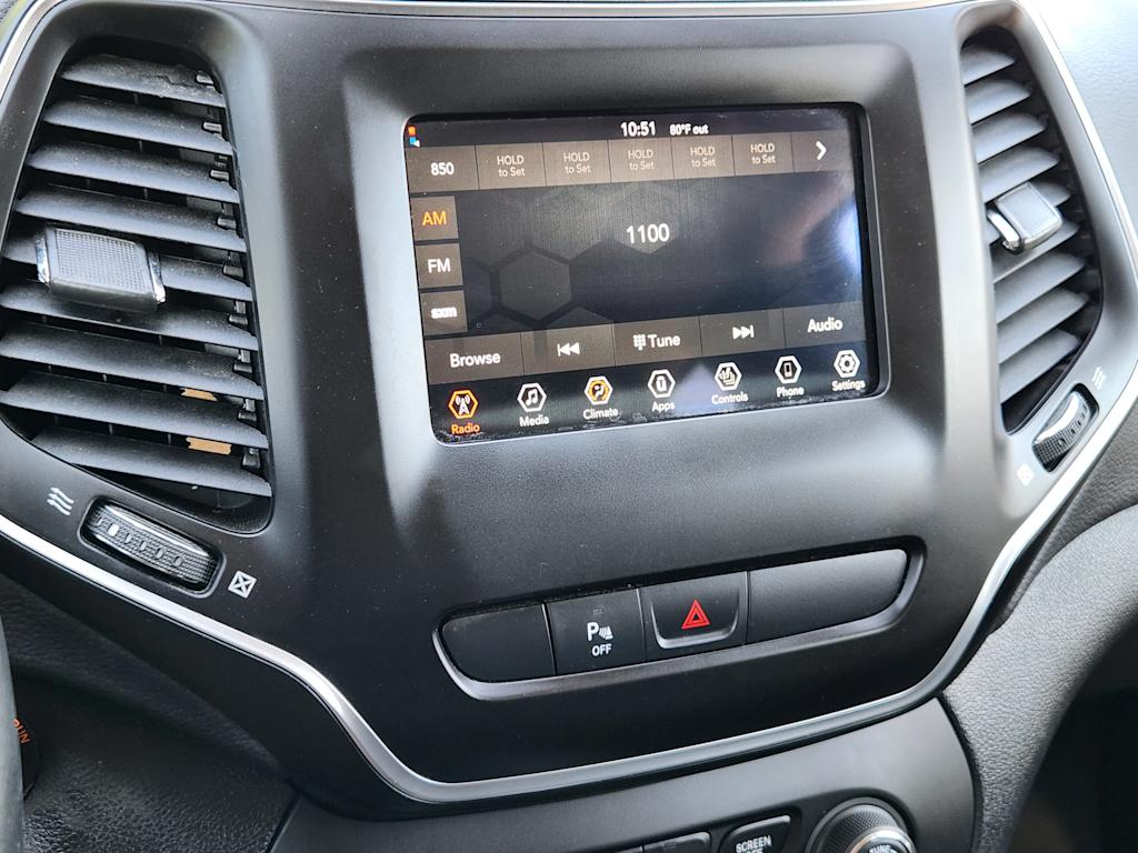 Thumbnail: 2019 Jeep Cherokee - 13