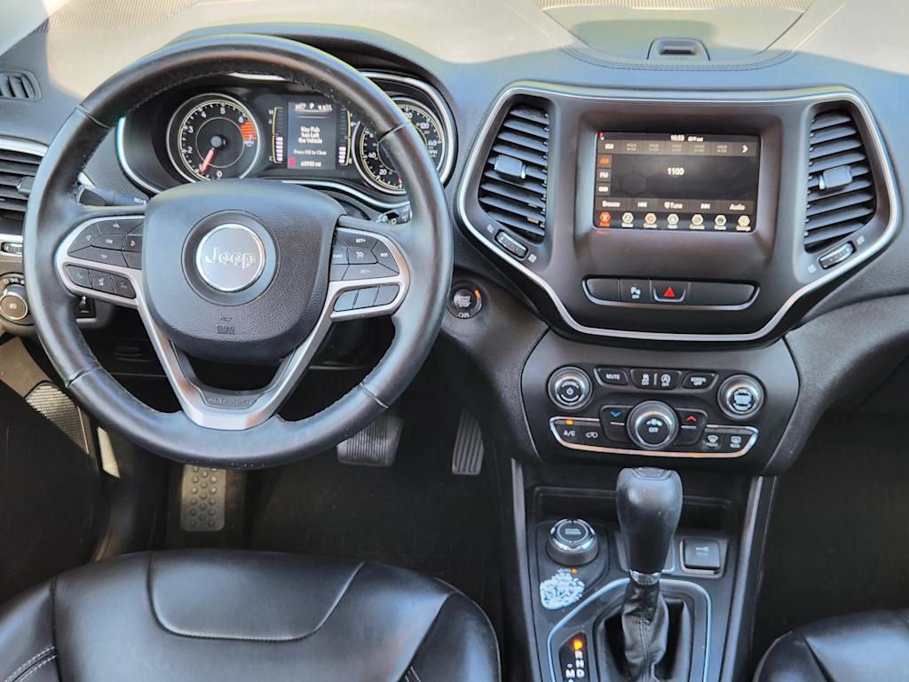 Thumbnail: 2019 Jeep Cherokee - 12