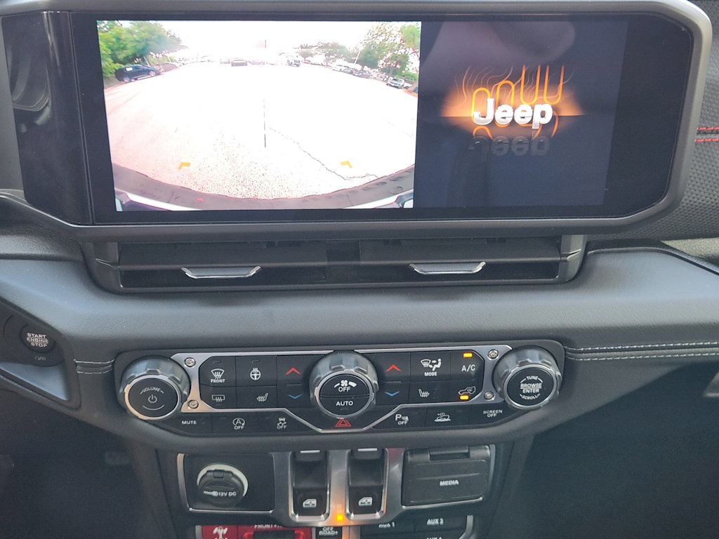 Thumbnail: 2024 Jeep Wrangler - 26