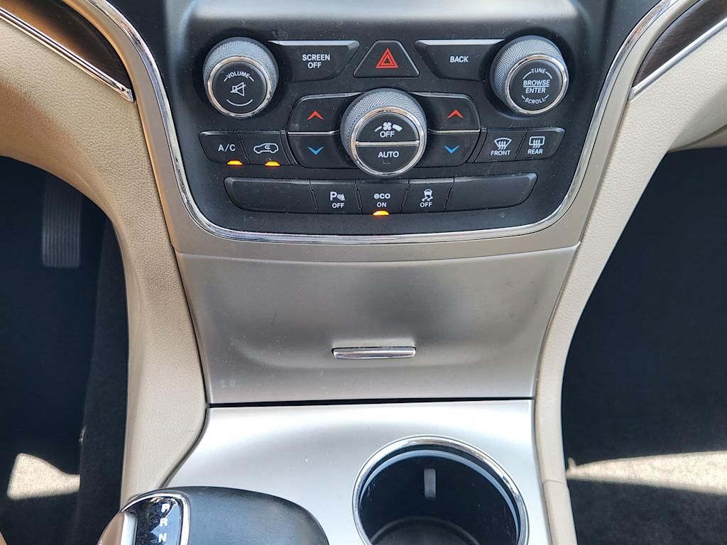 Thumbnail: 2014 Jeep Grand Cherokee - 26