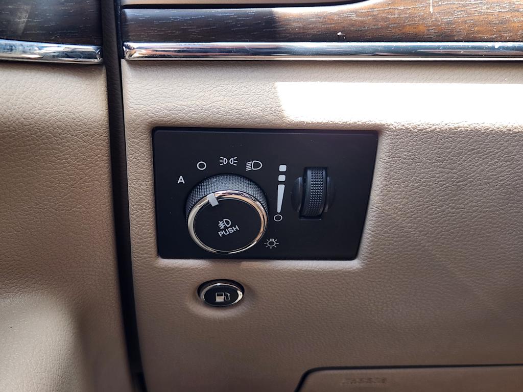 Thumbnail: 2014 Jeep Grand Cherokee - 27
