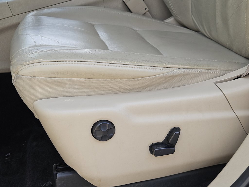 Thumbnail: 2014 Jeep Grand Cherokee - 30