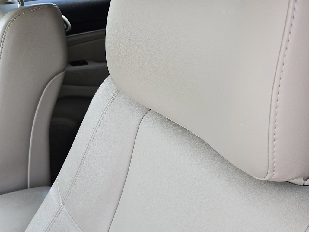 Thumbnail: 2014 Jeep Grand Cherokee - 24