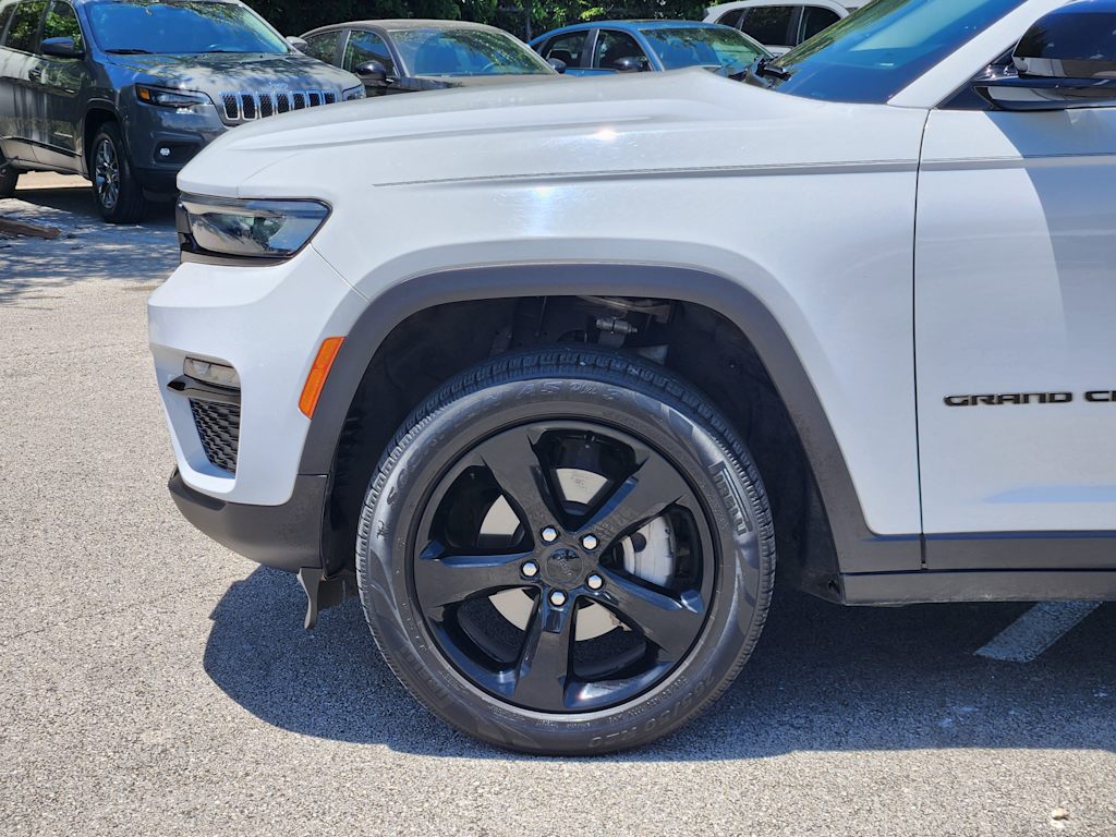 Thumbnail: 2023 Jeep Grand Cherokee - 5
