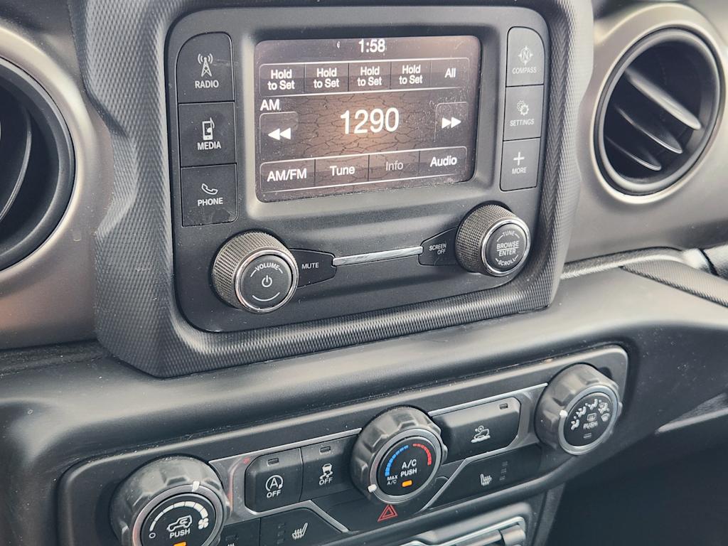 Thumbnail: 2020 Jeep Gladiator - 12