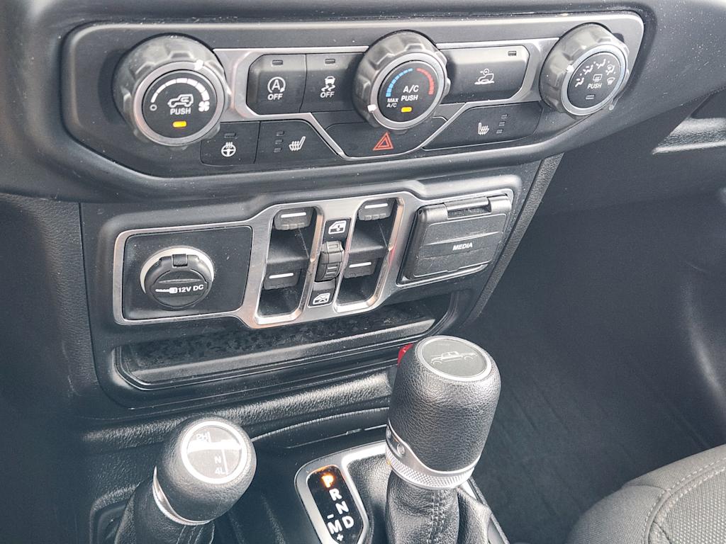 Thumbnail: 2020 Jeep Gladiator - 25