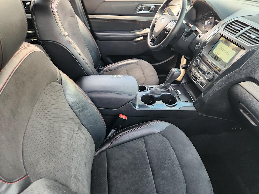 Thumbnail: 2018 Ford Explorer - 10