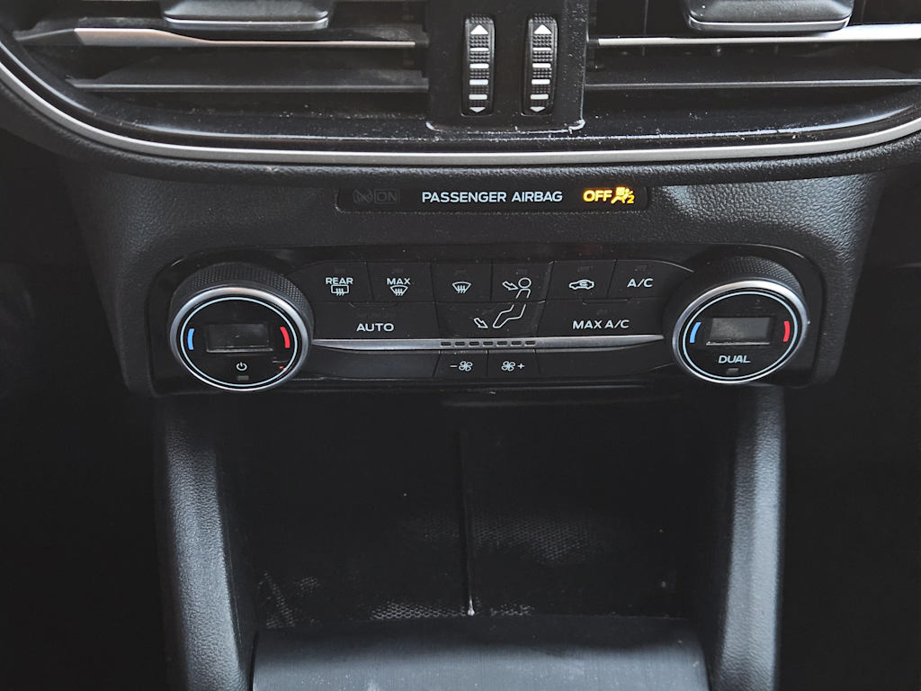 Thumbnail: 2021 Ford Escape - 26