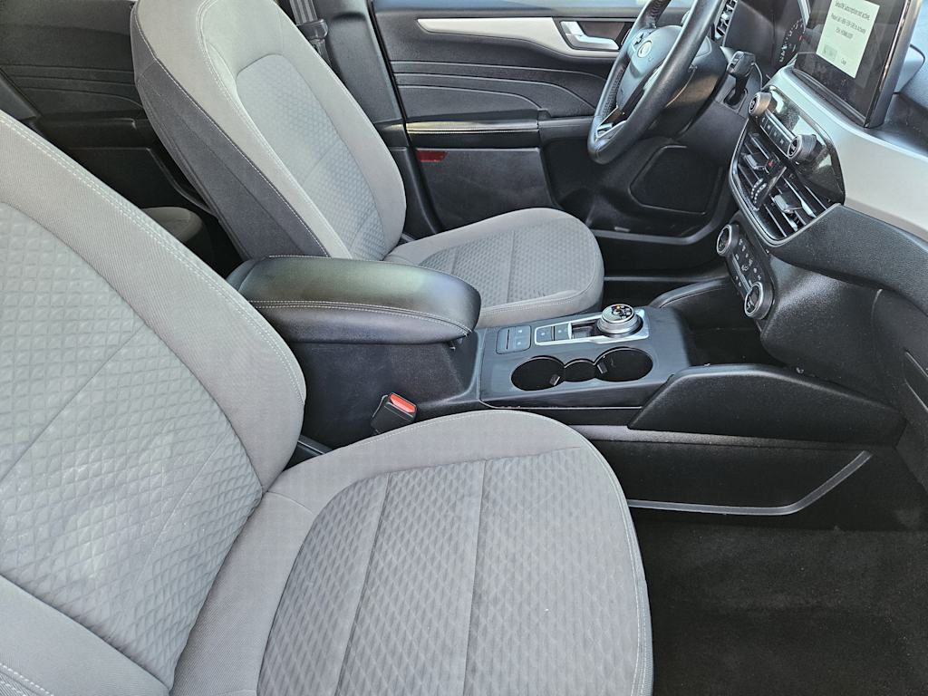 Thumbnail: 2021 Ford Escape - 10