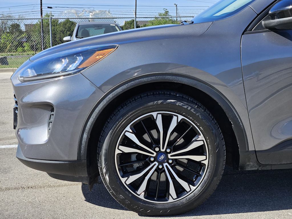 Thumbnail: 2021 Ford Escape - 6