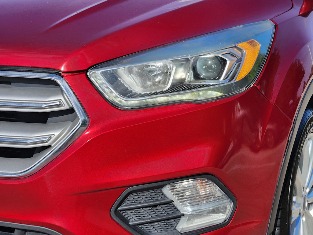 Thumbnail: 2019 Ford Escape - 20