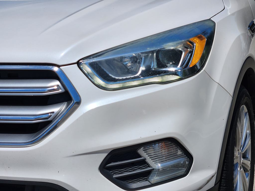 Thumbnail: 2017 Ford Escape - 21