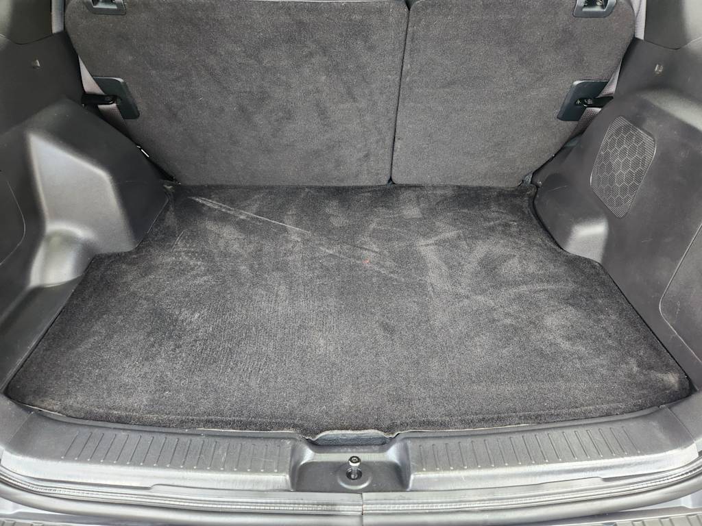 Thumbnail: 2012 Ford Escape - 17