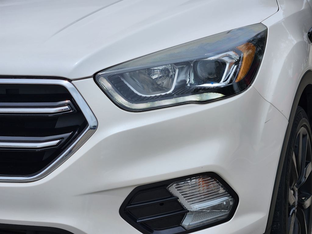 Thumbnail: 2017 Ford Escape - 21