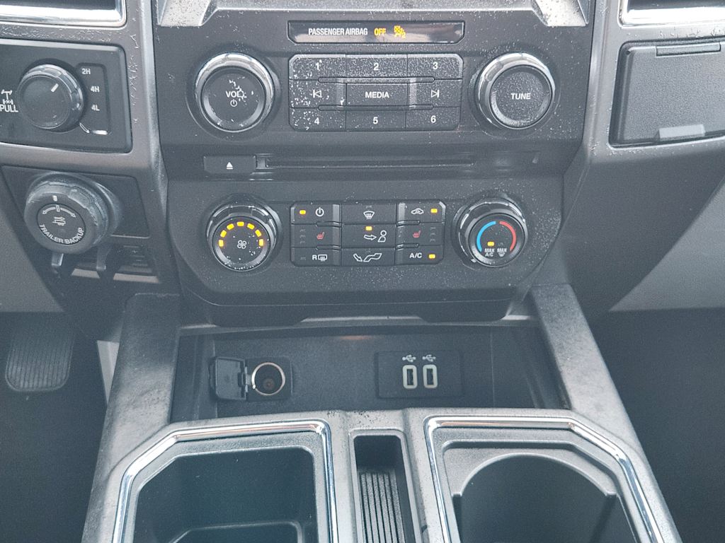 Thumbnail: 2016 Ford F-150 - 24