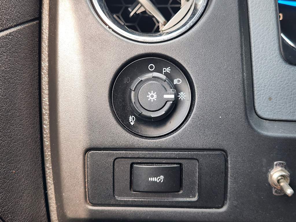 Thumbnail: 2013 Ford F-150 - 27
