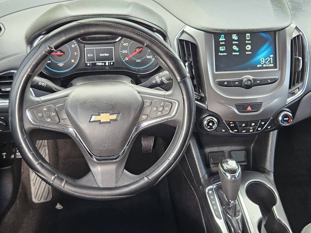 Thumbnail: 2018 Chevrolet Cruze - 12