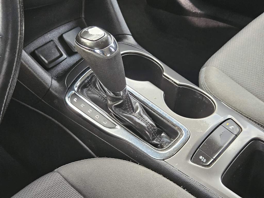 Thumbnail: 2018 Chevrolet Cruze - 14
