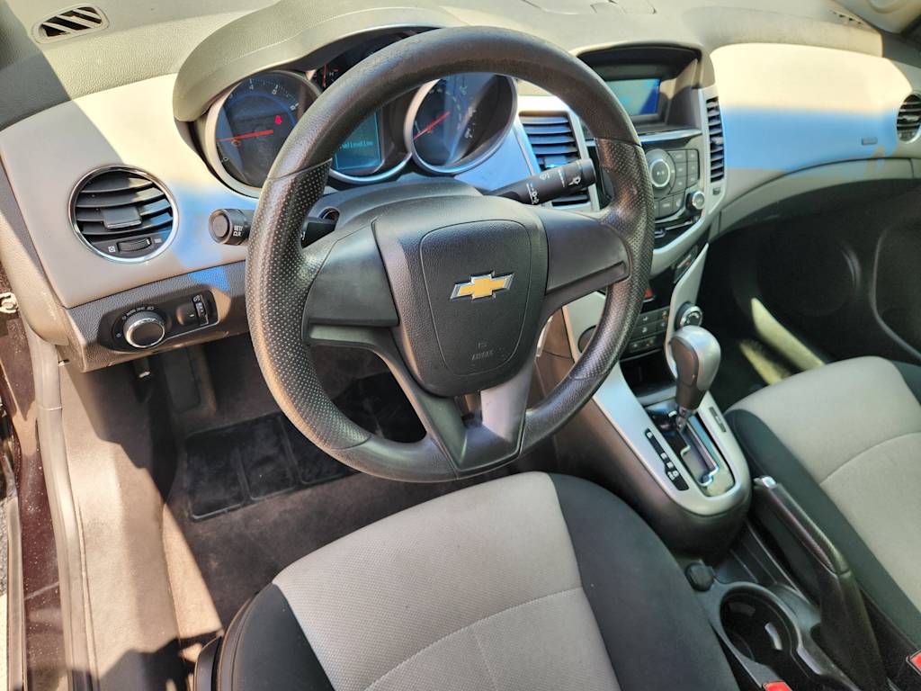 Thumbnail: 2011 Chevrolet Cruze - 2