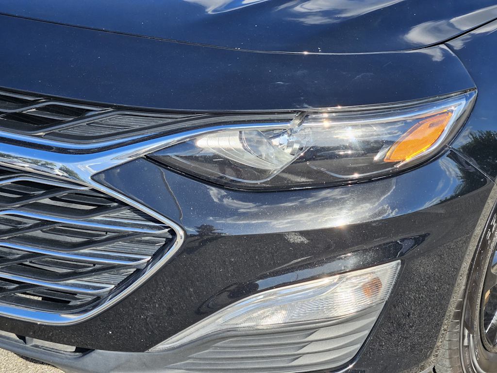Thumbnail: 2020 Chevrolet Malibu - 21