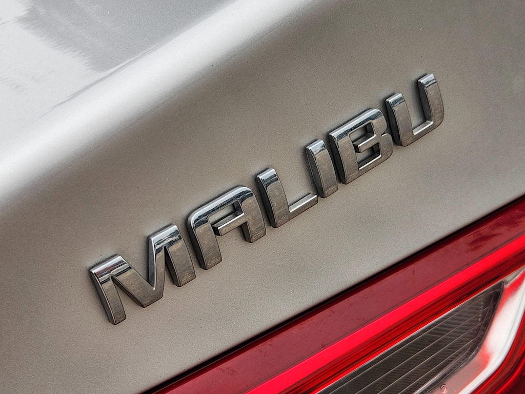 Thumbnail: 2021 Chevrolet Malibu - 25