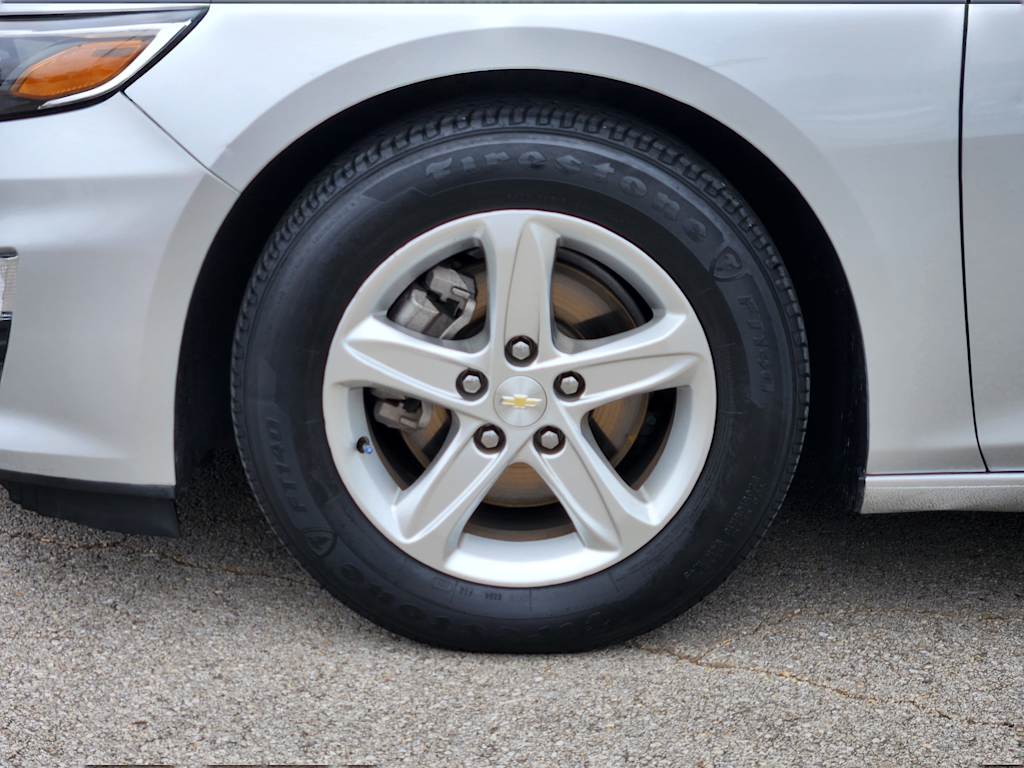 Thumbnail: 2021 Chevrolet Malibu - 23