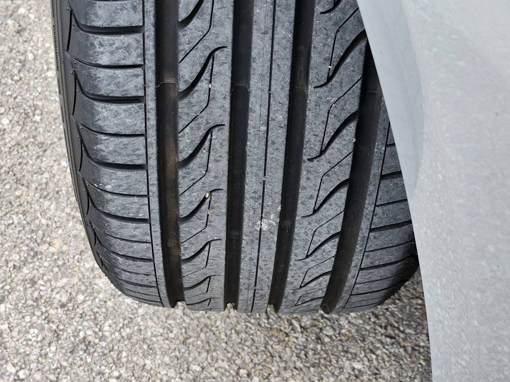 Thumbnail: 2018 Chevrolet Malibu - 23