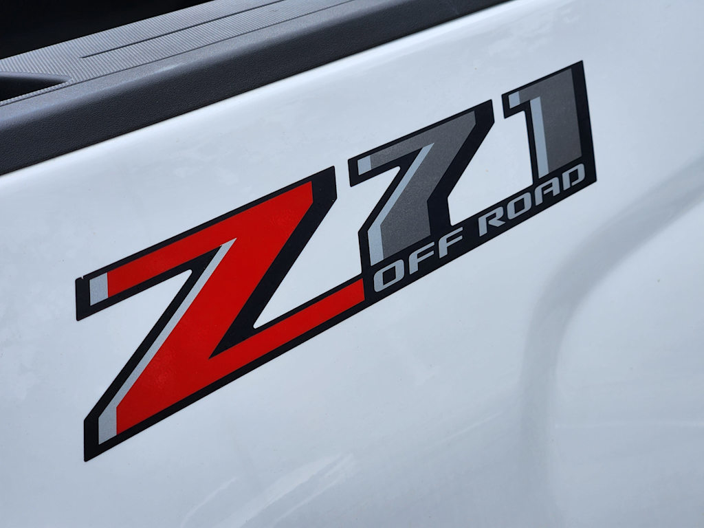 Thumbnail: 2018 Chevrolet Silverado 2500 - 22