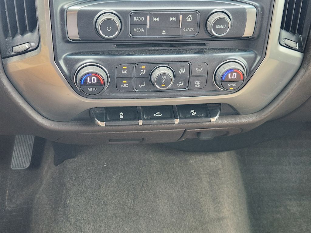 Thumbnail: 2018 Chevrolet Silverado 2500 - 25