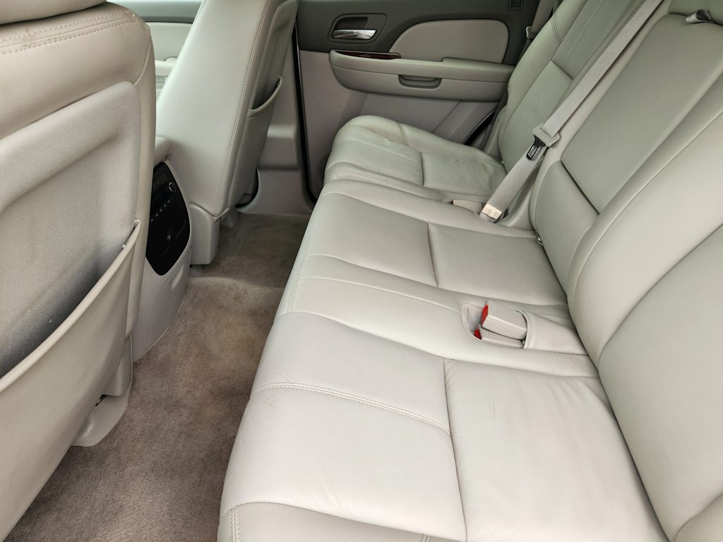 Thumbnail: 2011 GMC Yukon - 11