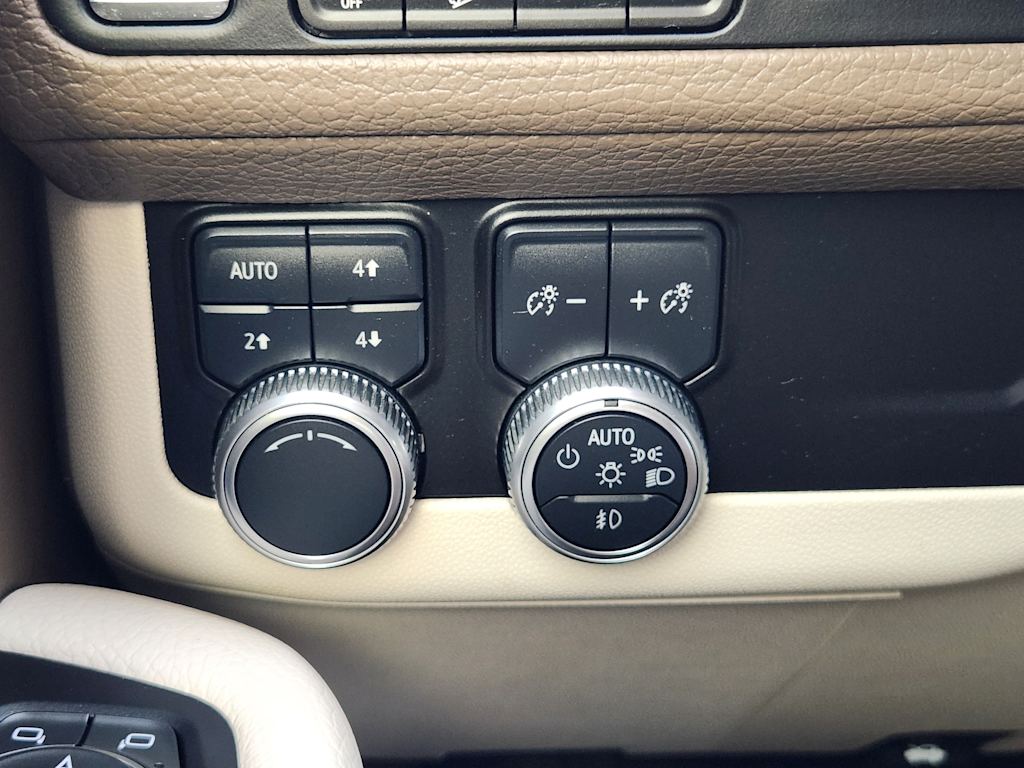 Thumbnail: 2021 GMC Yukon - 28