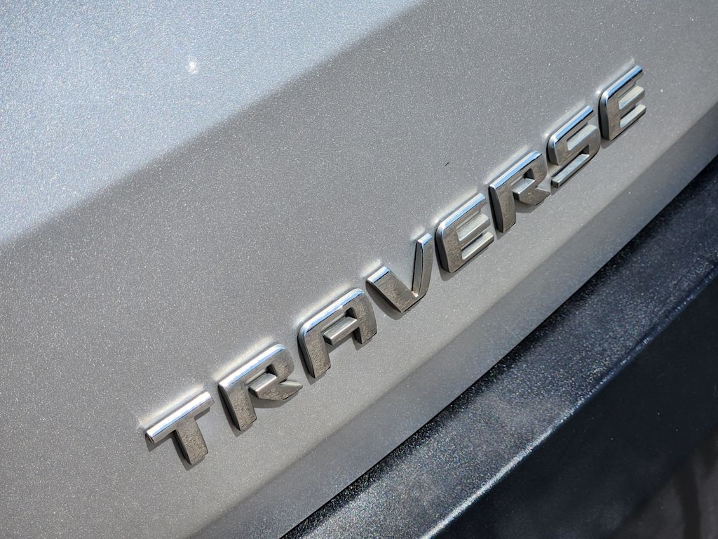 Thumbnail: 2018 Chevrolet Traverse - 5