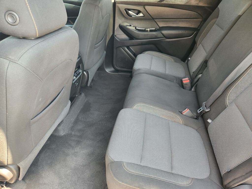 Thumbnail: 2018 Chevrolet Traverse - 11