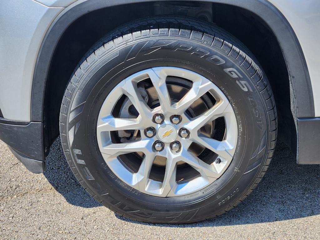 Thumbnail: 2018 Chevrolet Traverse - 22
