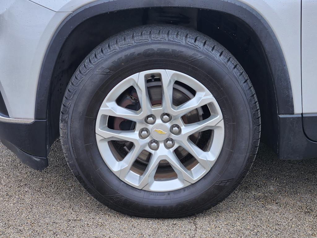 Thumbnail: 2019 Chevrolet Traverse - 22