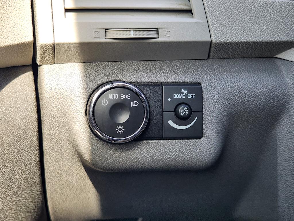 Thumbnail: 2012 Chevrolet Traverse - 26