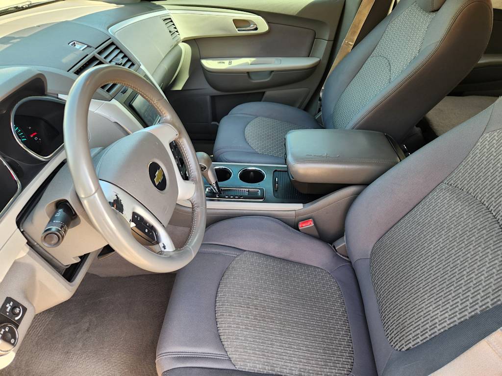 Thumbnail: 2012 Chevrolet Traverse - 9