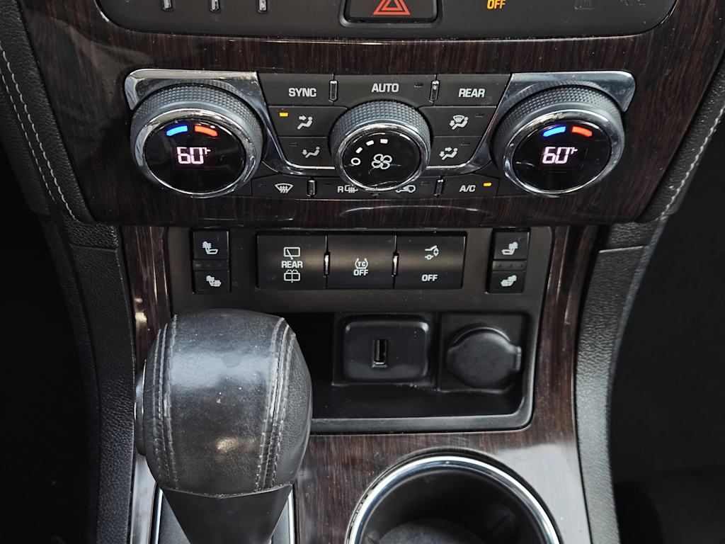 Thumbnail: 2017 Chevrolet Traverse - 27