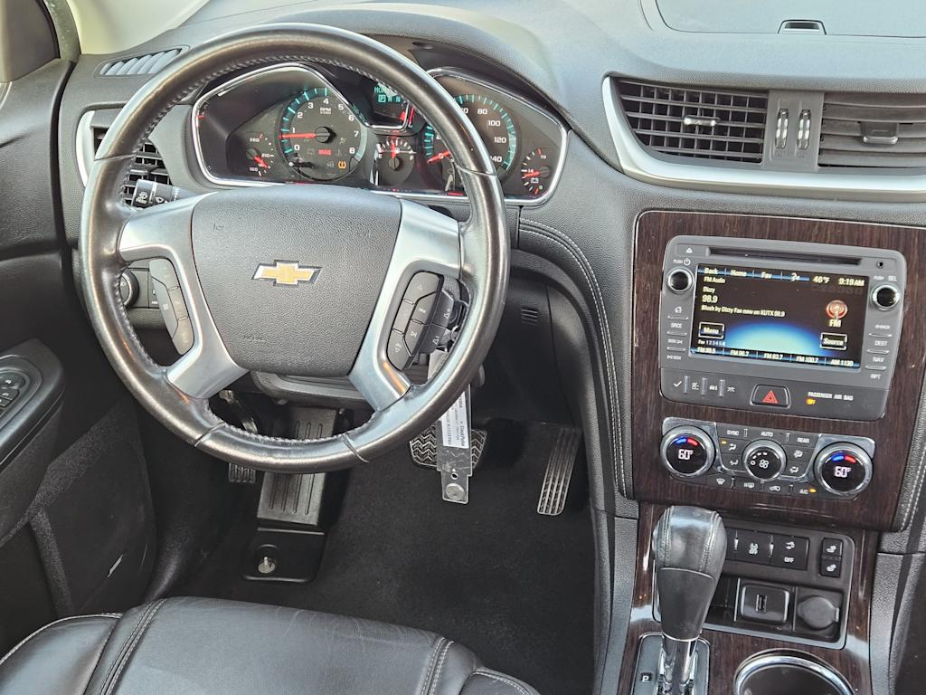 Thumbnail: 2017 Chevrolet Traverse - 12