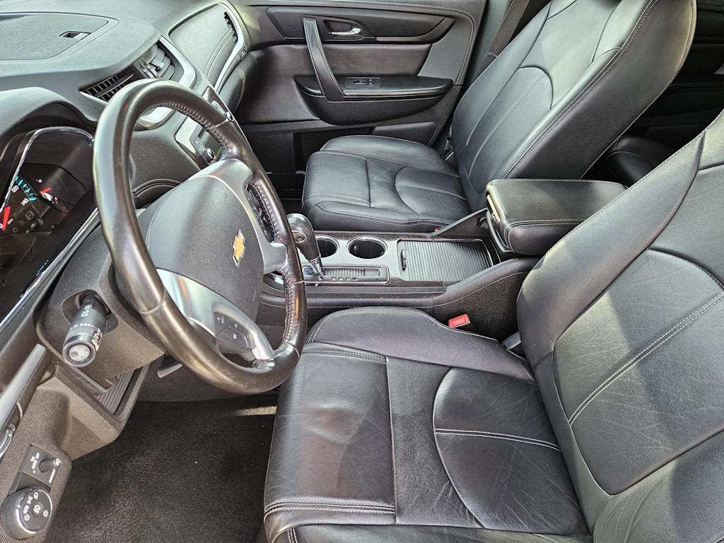 Thumbnail: 2017 Chevrolet Traverse - 9